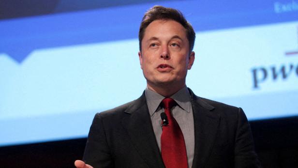 FILE PHOTO: Elon Musk talks at the Automotive World News Congress at the Renaissance Center in Detroit