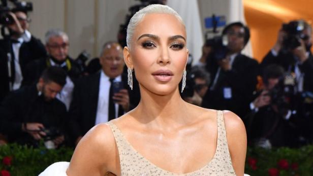 Kim Kardashian bestreitet Schönheits-OPs: "Nur etwas Botox"