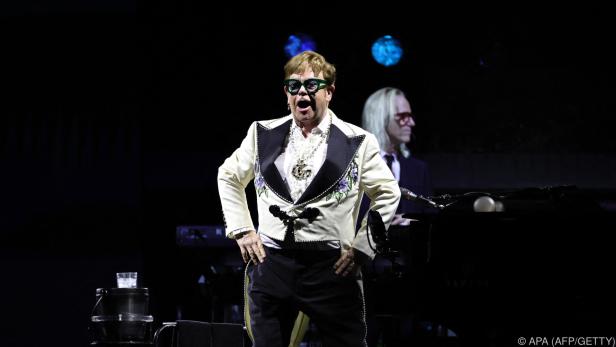 Elton John spielte seinen Song "Bennie and the Jets"