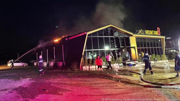 Beim Brand im "Mountain B"-Nachtklub starben zumindest 13  Menschen