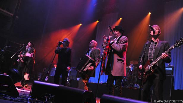 The Pogues bei einem Auftritt im Jahr 2011