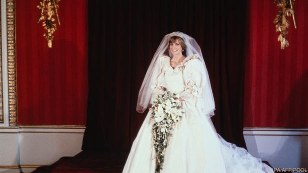 Lady Diana bei ihrer Hochzeit mit Prinz Charles im Juli 1981