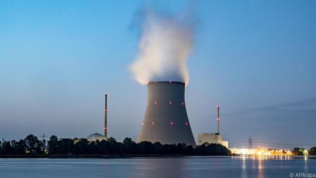 Debatte über Weiterbetrieb deutscher Kernkraftwerke kocht weiter
