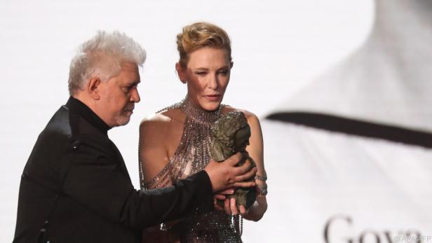 Almodovar mit Blanchett bei den Goya-Awards in Valencia