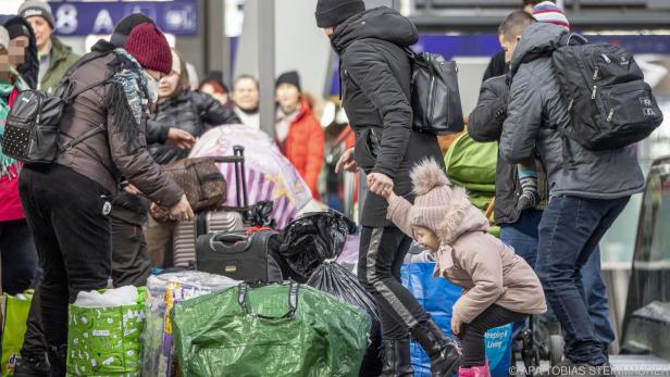 Geflüchtete aus der Ukraine im März am Hauptbahnhof in Wien