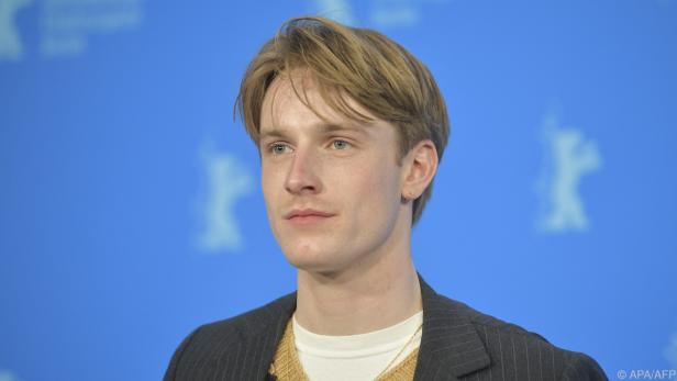 Louis Hofmann ist demnächst im Kinodrama "Der Passfälscher" zu sehen