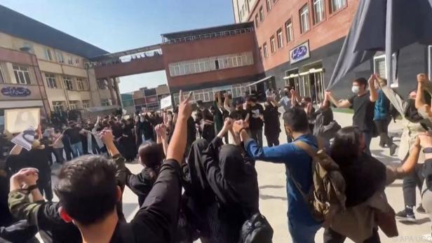 Auch die Studenten in Teheran demonstrierten