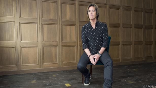 Per Gessle mit unverkennbar poppigem Roxette-Klang