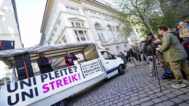 Österreichischen Hochschulen fehlt das Geld, temporäre Schließungen sind nicht auszuschließen.