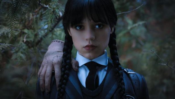 Jenna Ortega als Wednesday Addams