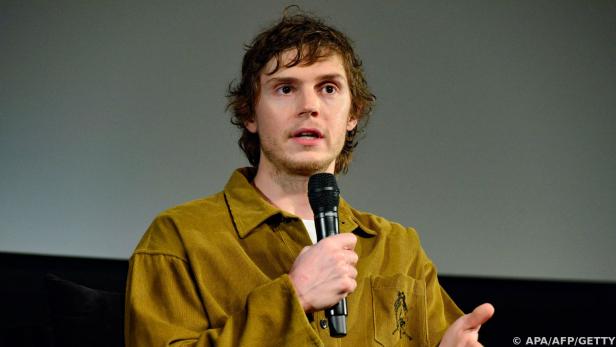 Evan Peters spielt einen Serienmörder