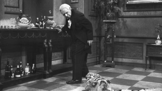 Freddie Frinton als Butler James im original "Dinner for one"