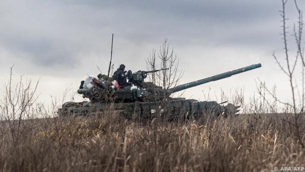 Kleinere Geländegewinne im östlichen Donbass vermeldet