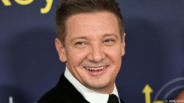 Jeremy Renner liegt nach einem Unfall beim Schneeräumen im Spital