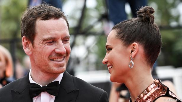 Michael Fassbender ist mit Alicia Vikander liiert