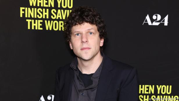 Jesse Eisenberg hat große Hoffnungen für seinen Sohn