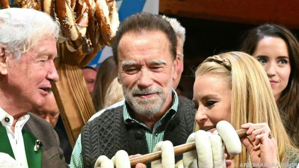 "Arnie" bei der legendären Weißwurstparty beim Stanglwirt in Going