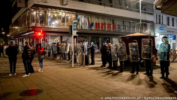 Fünf Angeklagte kommen im März in Linz vor Gericht
