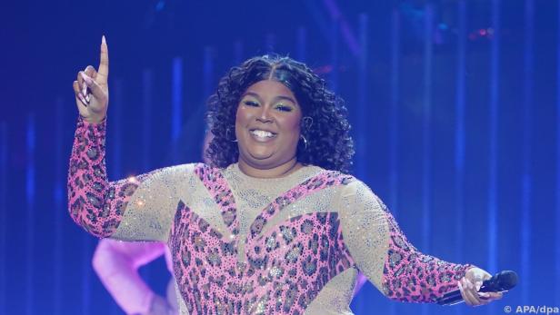 Im pinken Leoparden-Outfit rockte Lizzo die Hamburger Barclays-Arena