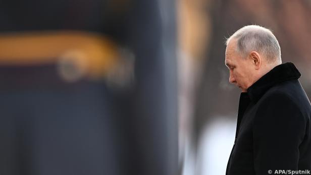 Putin bei einer Kranzniederlegung am "Tag des Vaterlandsverteidigers"