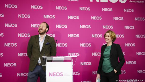 Die NEOS haben ihren U-Ausschuss Fraktionsbericht präsentiert
