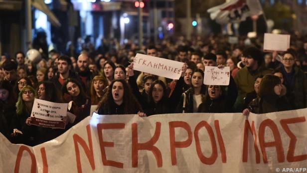 Proteste nach Zugsunglück in Griechenland