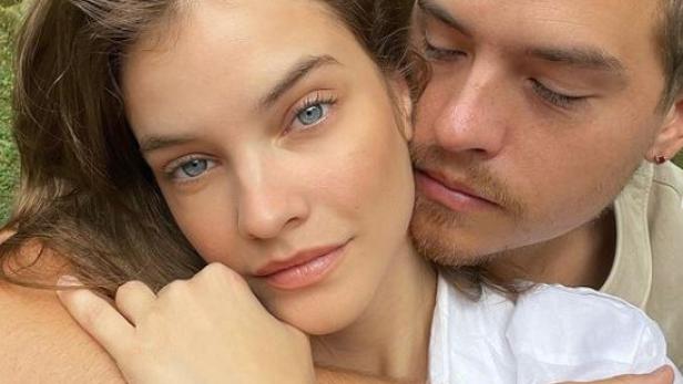 Dylan Sprouse und Barbara Palvin sollen sich verlobt haben!