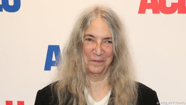 Patti Smith besucht manchmal das Grab von Bertolt Brecht