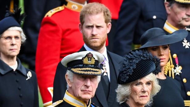 Prinz Harry wird bei der Krönung von Charles III. zehn Reihen hinter den anderen hochrangigen Royals sitzen.