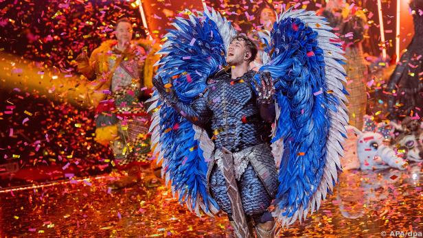 Luca Hänni feiert seinen Sieg bei "The Masked Singer"