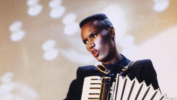 Das Gesamtkunstwerk Grace Jones wird 75