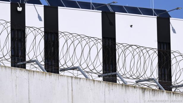 Ungarn entlässt ausländische Schlepper aus Haft (Symbolbild)