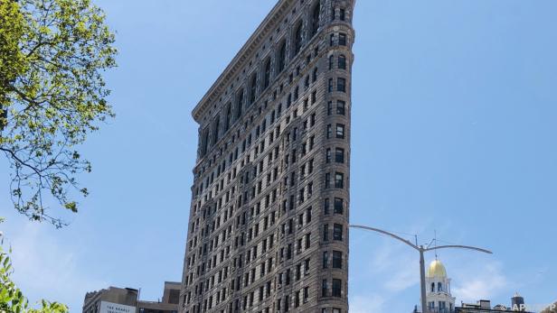 Flatiron Building in Manhattan