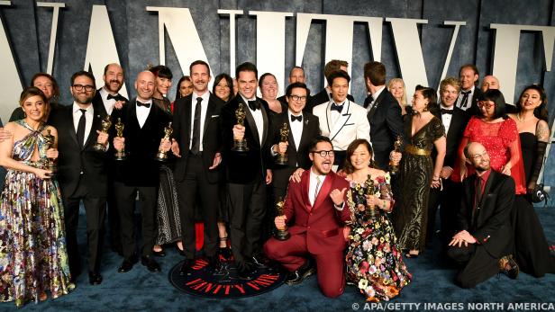 Cast und Crew des Oscar-Gewinners "Everything Everywhere All At Once"