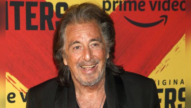 Al Pacino wird mit 83 Jahren erneut Vater.