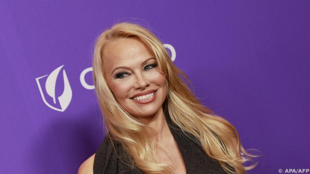 Pamela Anderson wurde in dem roten Badeanzug berühmt