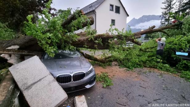 Feuerwehreinsätze nach Unwettern in Kärnten und Steiermark