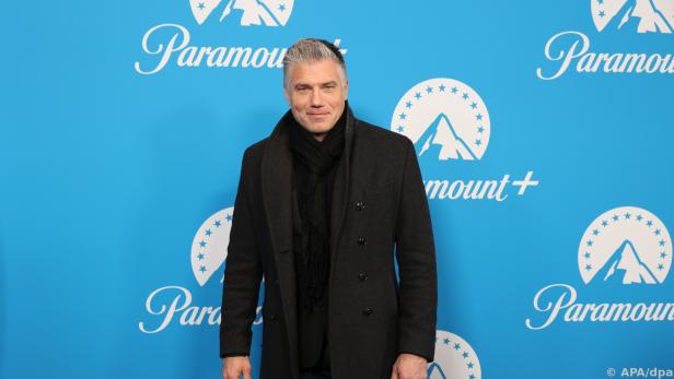 Anson Mount alias Captain Christopher Pike