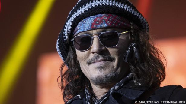 Johnny Depp beehrte die Burg Clam