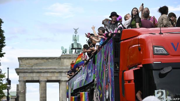 Der Technoparade "Rave The Planet" in Berlin droht das Aus