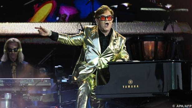 Elton John hat seine mehrjährige Abschiedstournee beendet