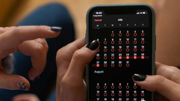 Kalender auf dem Screen eines Smartphones