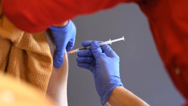 2.300 Anträge auf Entschädigung wegen Corona-Impfschäden eingereicht