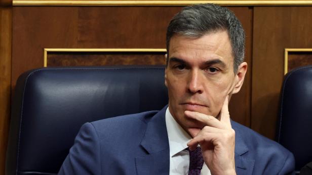 Sánchez sorgt für politischen Paukenschlag in Spanien