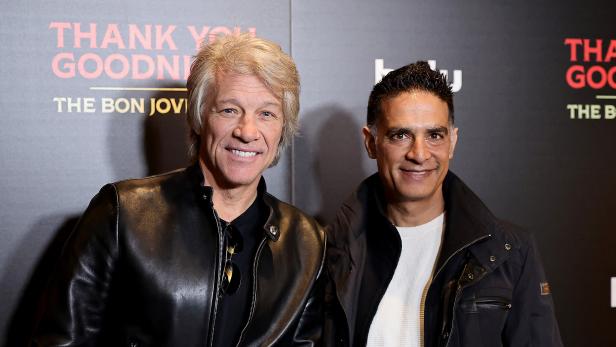 Musiker Jon Bon Jovi und Doku-Regisseur Gotham Chopra