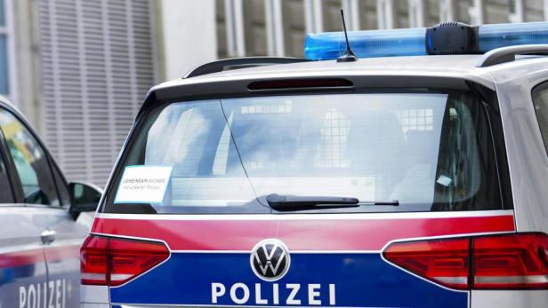 Die Polizei sperrte einen Straßenzug in Linz