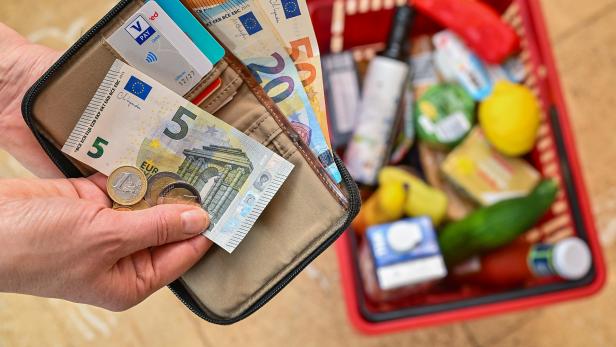 Menschen in Europa sorgen sich um Inflation