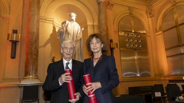 Ehrung für Eilfried Huth und Karla Kowalski