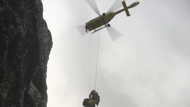 Verletzter Sohn und toter Vater per Hubschrauber geborgen (Symbolbild)