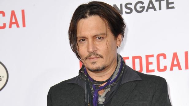 Johnny Depp: Ist Model Yulia Vlasova (28) seine neue Freundin?